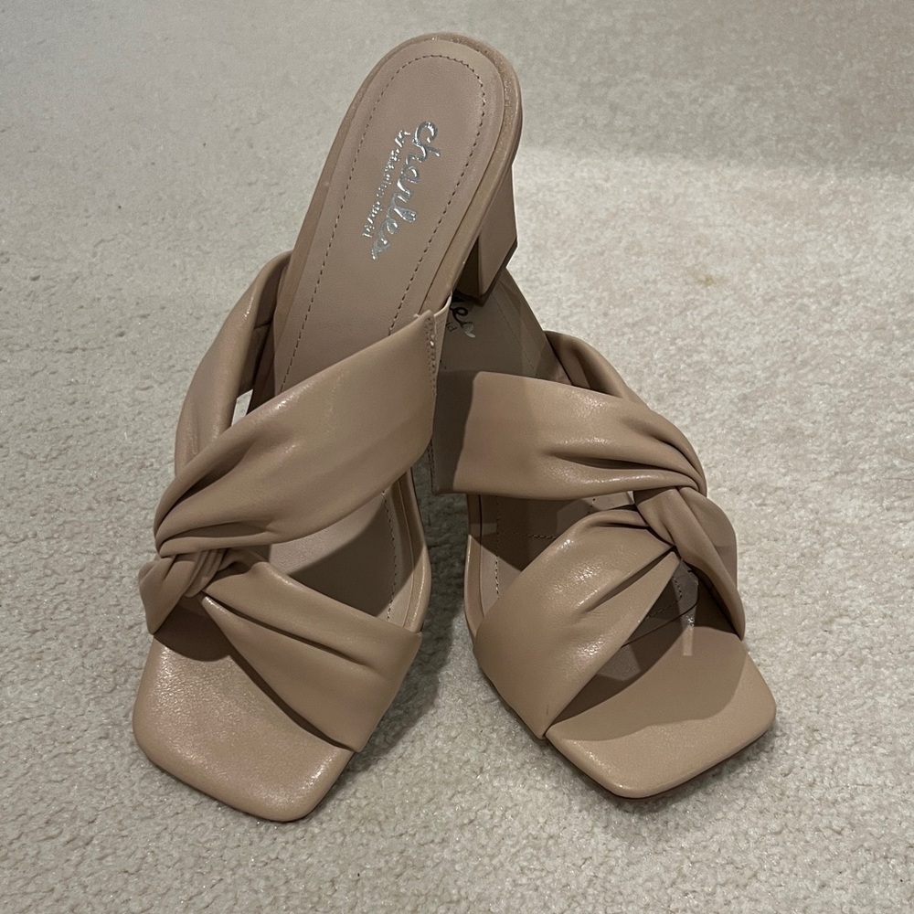 Charles David Knotted Tan Mules